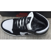 Nike Air Jordan 1 Retro Hi Og Black White с мехом